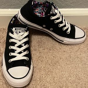 Converse size 6